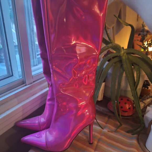 Hot pink knee high boots - Picture 2 of 7